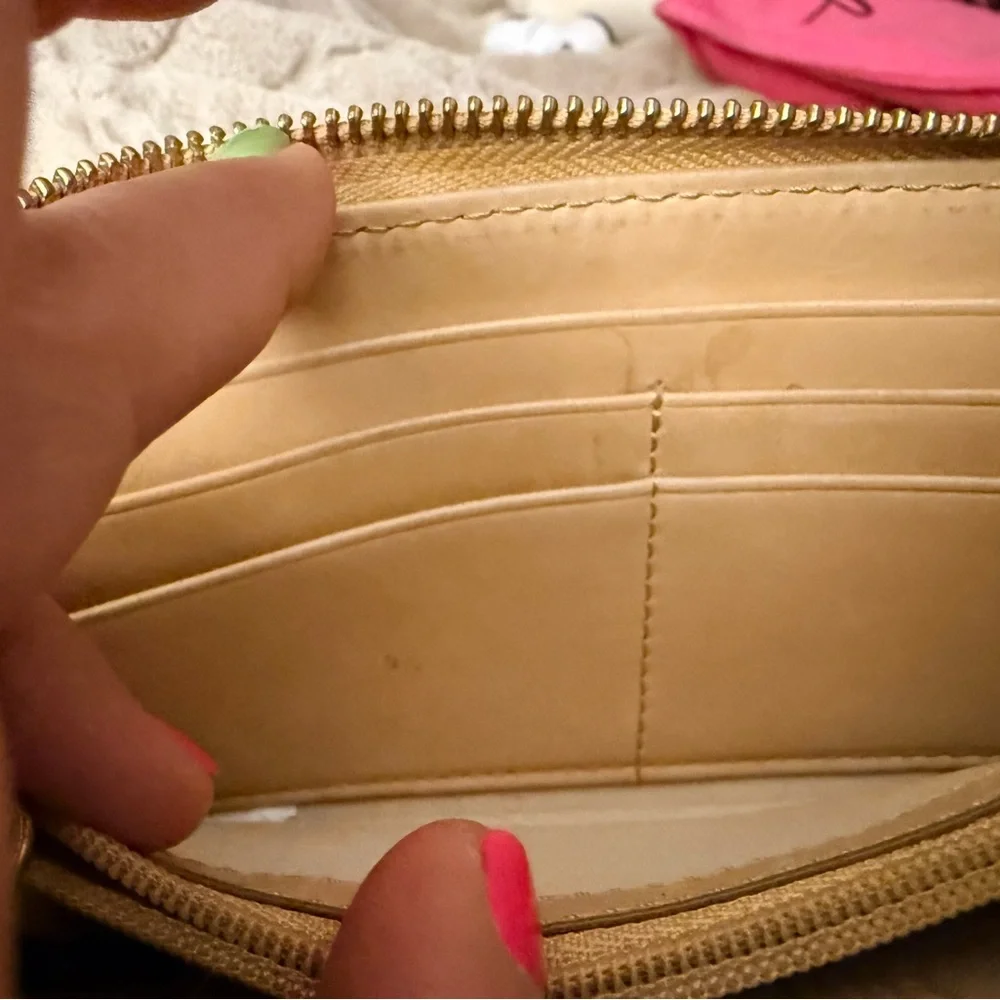 Frye Campus Rivet Zip-Around Leather Wallet Color Tan - Picture 6 of 14